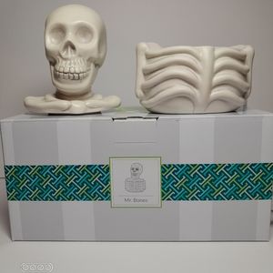 Scentsy retired Mr Bones warmer
